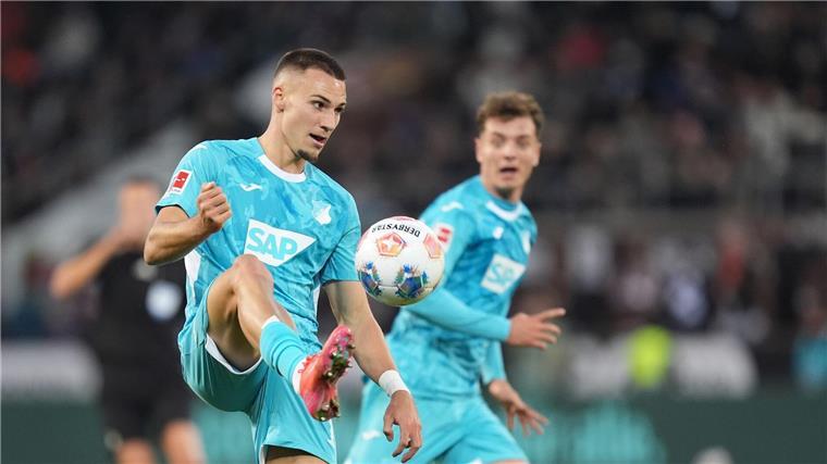 Hoffenheim siegt auswärts – St. Paulis Krise spitzt sich zu Hoffenheims Tim Lemperle (l) in Aktion.