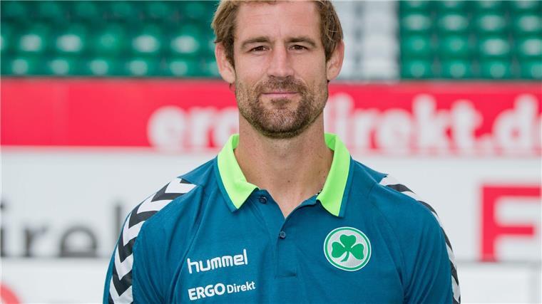 Verrücktes Debüt für Fürther Coach - „Spielt keine Rolle“ Hofft auf einen Sieg in Hannover: Fürths Trainer Thomas Kleine.