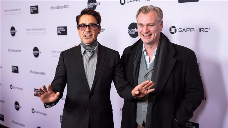 Sundance-Festival in Utah eröffnet - Hollywoodstars vor Ort Hollywood in Utah: Robert John Downey Jr. (l) und Christopher Nolan.