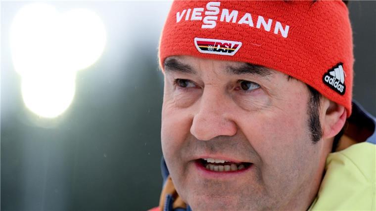Ski-Sportdirektor: Tournee für Frauen vielleicht schon 25/26 Horst Hüttel hofft auf eine baldige Vierschanzentournee auch für die Skispringerinnen.