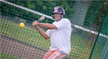 Hotdog-Experte Willie Kimbrough aus Bremerhaven kann auch Baseball: Er ist bei den Spaden Devils im Einsatz.