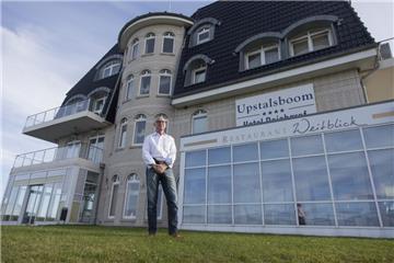 Hotelleiter Sebastian Schmidt will das Hotel in den kommenden sechs Monaten modernisieren.