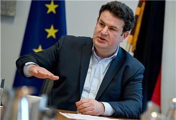 Hubertus Heil (SPD), Bundesminister für Arbeit und Soziales, will den Mindestlohn auf 12 Euro anheben.