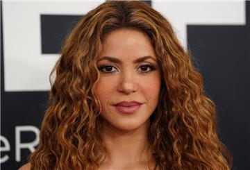 „Ich bedauere, euch mitteilen zu müssen, dass ich gestern Abend wegen Unterleibsschmerzen in die Notaufnahme musste und derzeit im Krankenhaus liege“, teilte Shakira mit. (Archivbild)