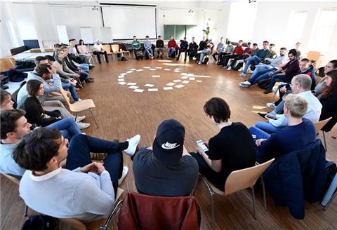 Ideenfindungin großer Runde wie im Pionierjahrgang 2018 sind gerade nicht mehr möglich.