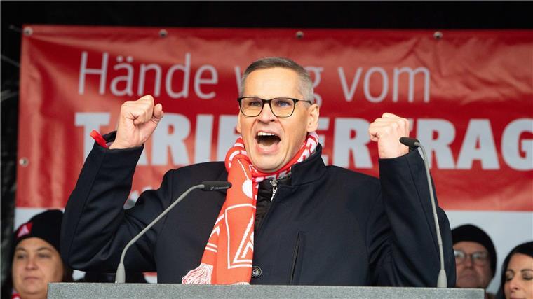 IG Metall: Warnstreiks bei VW ab Anfang Dezember IG-Metall-Bezirksleiter Thorsten Gröger warnt vor einer Eskalation ab 1. Dezember.