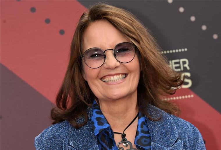 Caroline Link wird 60 - Schluss mit der Verschwendung! Ihr neustes Filmprojekt wird „ein Plädoyer für mehr Dialog“: Regisseurin Caroline Link.