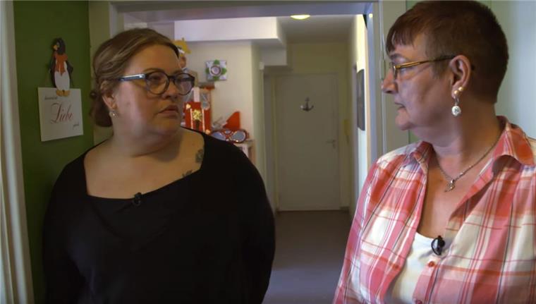 RTL-Dreh in Bremerhaven: Endlich mal kein Bremerhaven-Bashing #isso Ilka Bessin (links) und Gabriele Beck in der "Sonnenblume".
