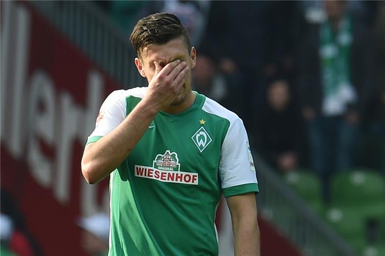 Leistungsträger sind beim Abstieg weg Im Abstiegsfall muss Werder mit dem Abgang von Leistungsträgern wie Zlatko Junuzovic rechnen. Foto Jaspersen/dpa
