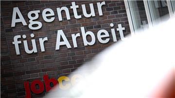 Im August ist die Zahl der Arbeitslosen in Niedersachsen minimal gesunken. (Symbolbild)