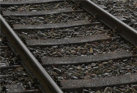 Im Bremer Hauptbahnhof wurde ein Mann auf die Gleise gestoßen.