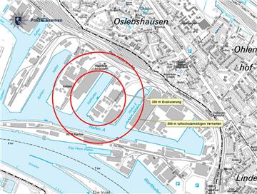 Im Bremer Industriehafen muss eine Weltkriegsbombe entschärft werden.