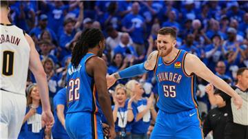 Im entscheidenden siebten Spiel dominierten die Oklahoma City Thunder um Hartenstein die Denver Nuggets.