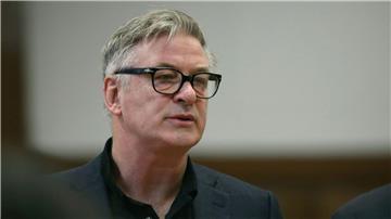 Im Falle einer Verurteilung drohen Alec Baldwin bis zu 18 Monate Haft.