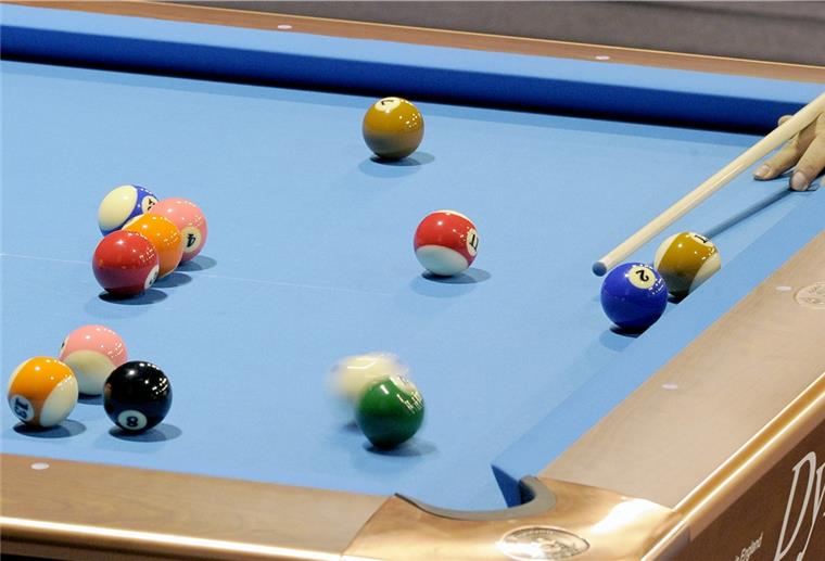 Im Freizeittreff Eckernfeld kann man Billard spielen