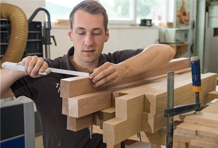 Im Handwerk sind noch zahlreiche Lehrstellen vorhanden, aber auch in anderen Bereichen können Jugendliche in Bremerhaven noch eine Ausbildung beginnen.