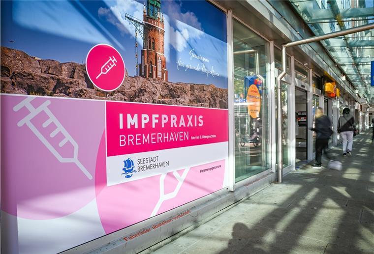 Stadt richtet zweite Impfstelle im Hanse-Carré ein Im Hanse-Carré arbeitet jetzt die Impfpraxis gegen das Corona-Virus. Foto Scheschonka