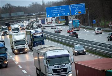 Im Jahr 2021 ist der Fahrzeugbestand im Landkreis gestiegen. ADAC-Expertin sieht dennoch die Mobilitätswende auf dem Land kommen.