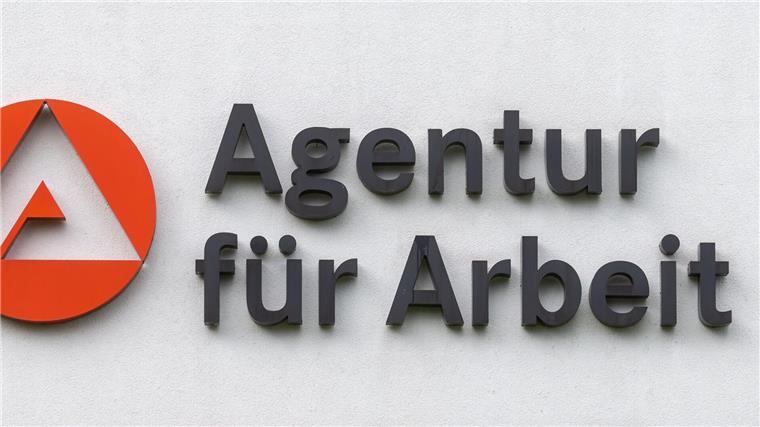 Im Land Bremen waren im Januar mehr Menschen arbeitslos gemeldet als im Vormonat. (Archivbild)