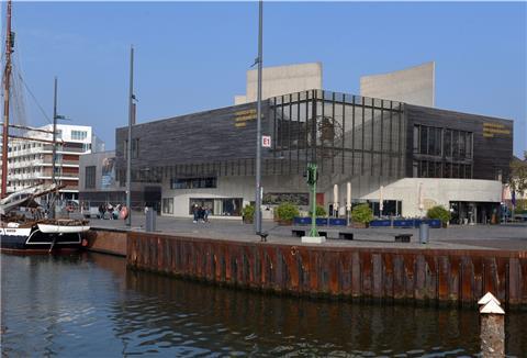 Im Lockdown müssen Bremerhaven-Fans nicht darauf verzichten, die Stadt zu erkunden. Die Erlebnis Bremerhaven GmbH hat mehrere Filme ins Netz gestellt und lädt ein zu digitalen Rundgängen.