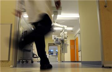 Im Notfall ist Eile geboten. Doch es kommt immer häufiger vor, dass Patienten mit Bagatellfällen zur Notaufnahme kommen.