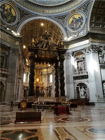 Im Petersdom in Rom wollen Nordenhamer und Braker singen. 