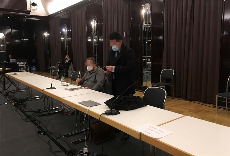 Bewährungsstrafe wegen massenhaften Sozialbetrugs Im Prozess des massenhaften Sozialbetruges ist der Angeklagte Selim Öztürk zu einer Freiheitsstrafe auf Bewährung verurteilt worden.