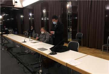 Im Prozess des massenhaften Sozialbetruges ist der Angeklagte Selim Öztürk zu einer Freiheitsstrafe auf Bewährung verurteilt worden.