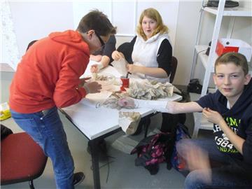 Im Rahmen eines Berufsorientierungsprogramms für Schüler soll das Interesse der Jugendlichen geweckt werden.