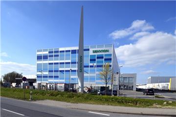 Im Senvion-Werk im Fischereihafen sind rund 200 Mitarbeiter beschäftigt.  