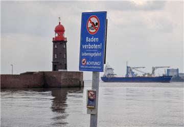 Im Strandbad in Bremerhaven gilt ein Badeverbot in der Weser. Jetzt hat die FDP eine erneute Diskussion darüber entflammt.