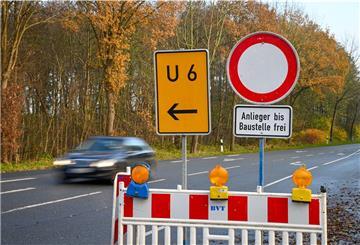 Im südlichen Landkreis machen zahlreiche Umleitungen den Autofahrern zu schaffen. Grund dafür sind die Vollsperrungen auf der K58 und der B71.