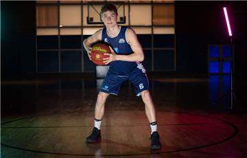 Im U19-Bundesligateam der Eisbären ragt Vincent Friederici mit seinen Leistungen heraus. Doch der 18-Jährige hat höhere Ziele: Der gebürtige Berliner will Erstliga-Profi werden.