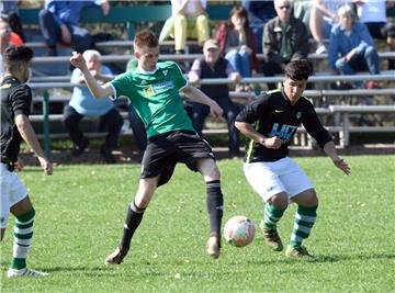 Im vergangenen Jahr schoss Justin Dähnenkamp (Mitte) seine Tore noch für den FC Hagen/Uthlede. In der Rückrunde wird der Stürmer für den OSC Bremerhaven spielen. 