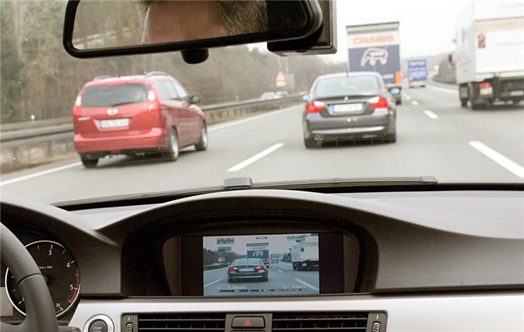 Freifahrtschein für Drängler? Autobahnpolizei bekommt keine neuen Videowagen Im Videowagen über die Autobahn. Das könnte in Niedersachsen bald ein Ende haben.