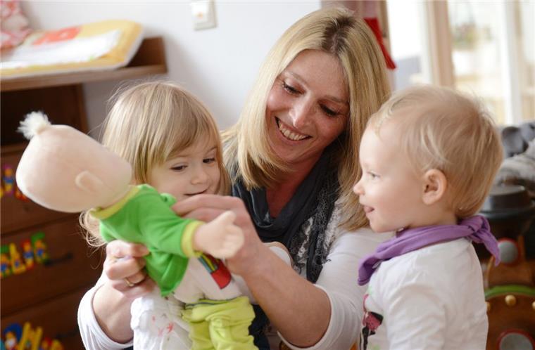 Rodenkirchen: Dieser Kurs macht euch zu zertifizierten Kindertagespflegern Immer mehr Familien setzen auf eine Betreuung ihrer Kinder durch Tagesmütter. Diese ist individueller als in Krippen oder Kitas.