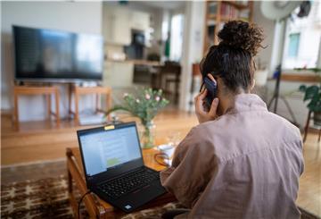Immer mehr Menschen arbeiten in Coronazeiten aus dem Homeoffice.