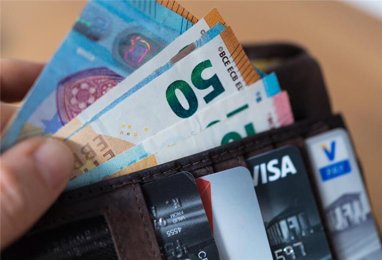 Immer mehr Menschen in Bremerhaven schulden der Stadtkasse Geld. Um es erfolgreicher eintreiben zu können, wird eine zusätzliche Stelle eingerichtet.