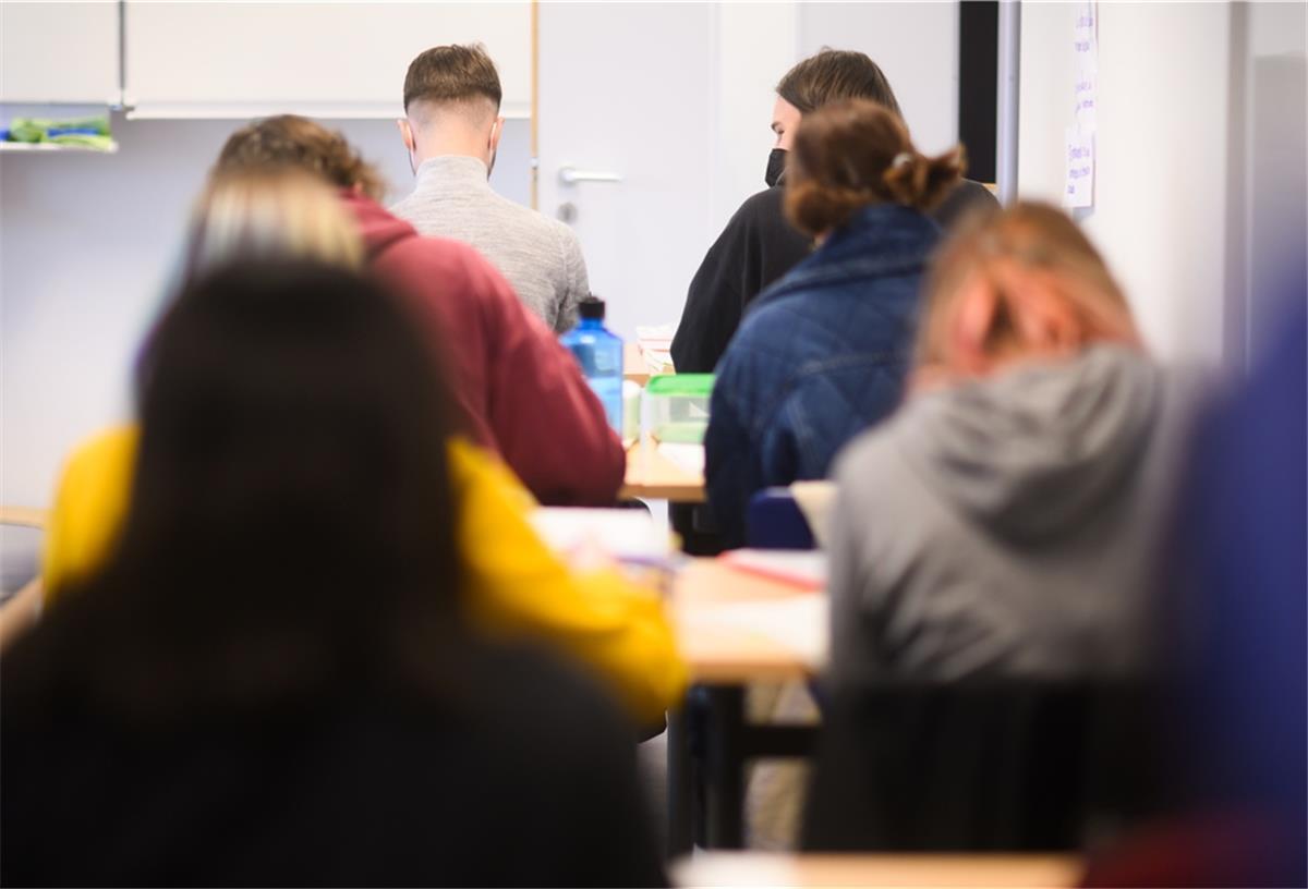 Immer mehr Schüler nutzen freiwillig die Möglichkeit, ein Schuljahr zu wiederholen.