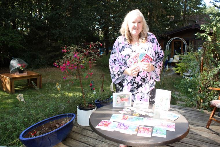 Immer neue Ideen hat die Ku¨nstlerin und Spieleentwicklerin Heidemarie Rothe aus Lehnstedt. Foto: Kistner