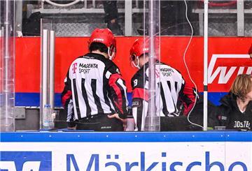 Immer wieder kommt es in der Deutschen Eishockey-Liga zu Fehlentscheidungen trotz Videobeweis - wie kann Abhilfe geschaffen werden?