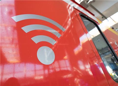 Immer wieder Verbindungslücken im W-LAN und bei den mobilen Daten in den Zügen auf der Strecke zwischen Bremerhaven und Bremen.