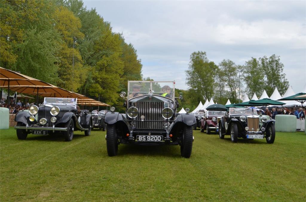 Impressionen aus Rastede: Die Vintage Race Days mit 60 Vorkriegsrennwagen.