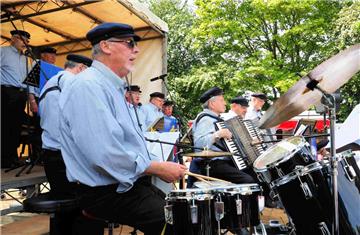 Impressionen vom Langener Bahnsteigfest 2017. Foto: Stehn