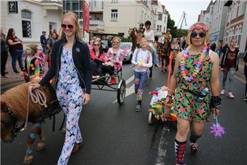 Impressionen vom Nordenhamer Stadtfestumzug 2017.