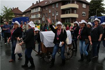 Impressionen vom Nordenhamer Stadtfestumzug 2017.