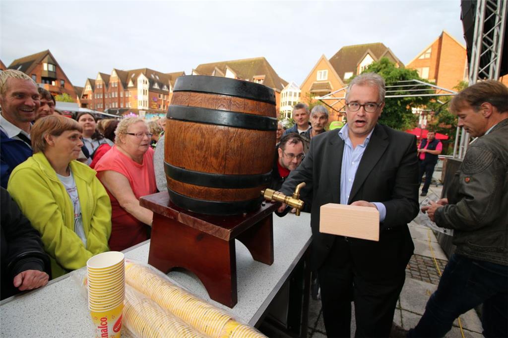 Impressionen vom Nordenhamer Stadtfestumzug 2017.
