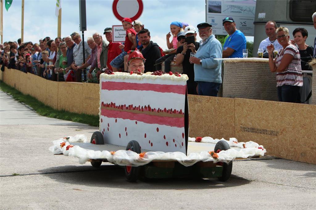 Impressionen vom Seifenkistenrennen Feldhausen 2017.