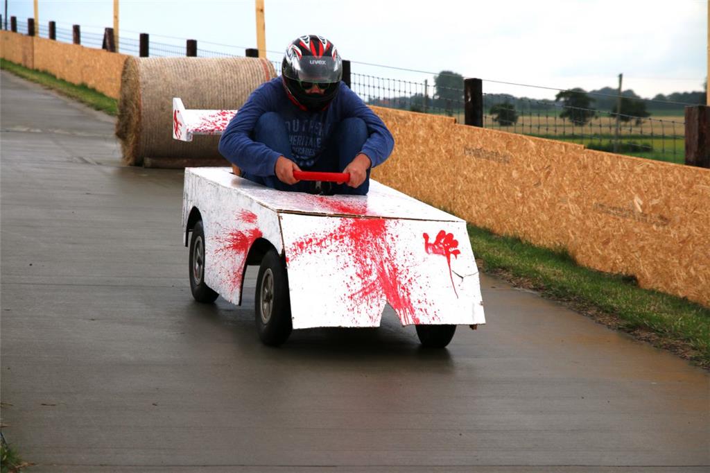 Impressionen vom Seifenkistenrennen Feldhausen 2017.