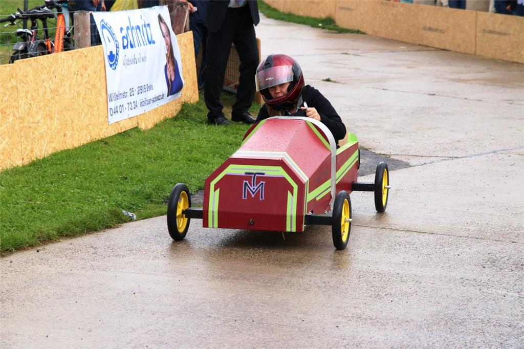 Impressionen vom Seifenkistenrennen Feldhausen 2017.